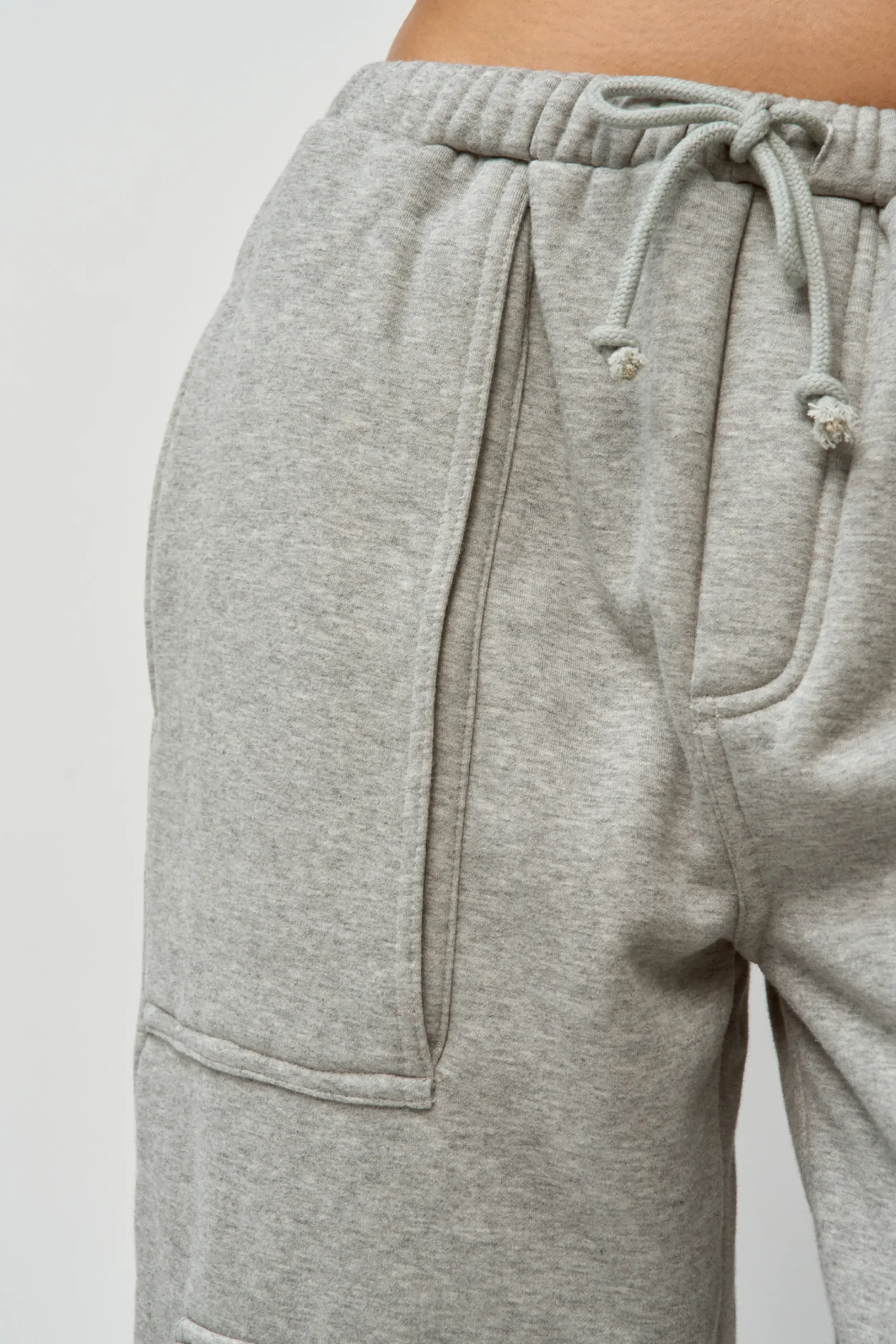GUIZIO Fleece Cargo Sweatpant- Pants