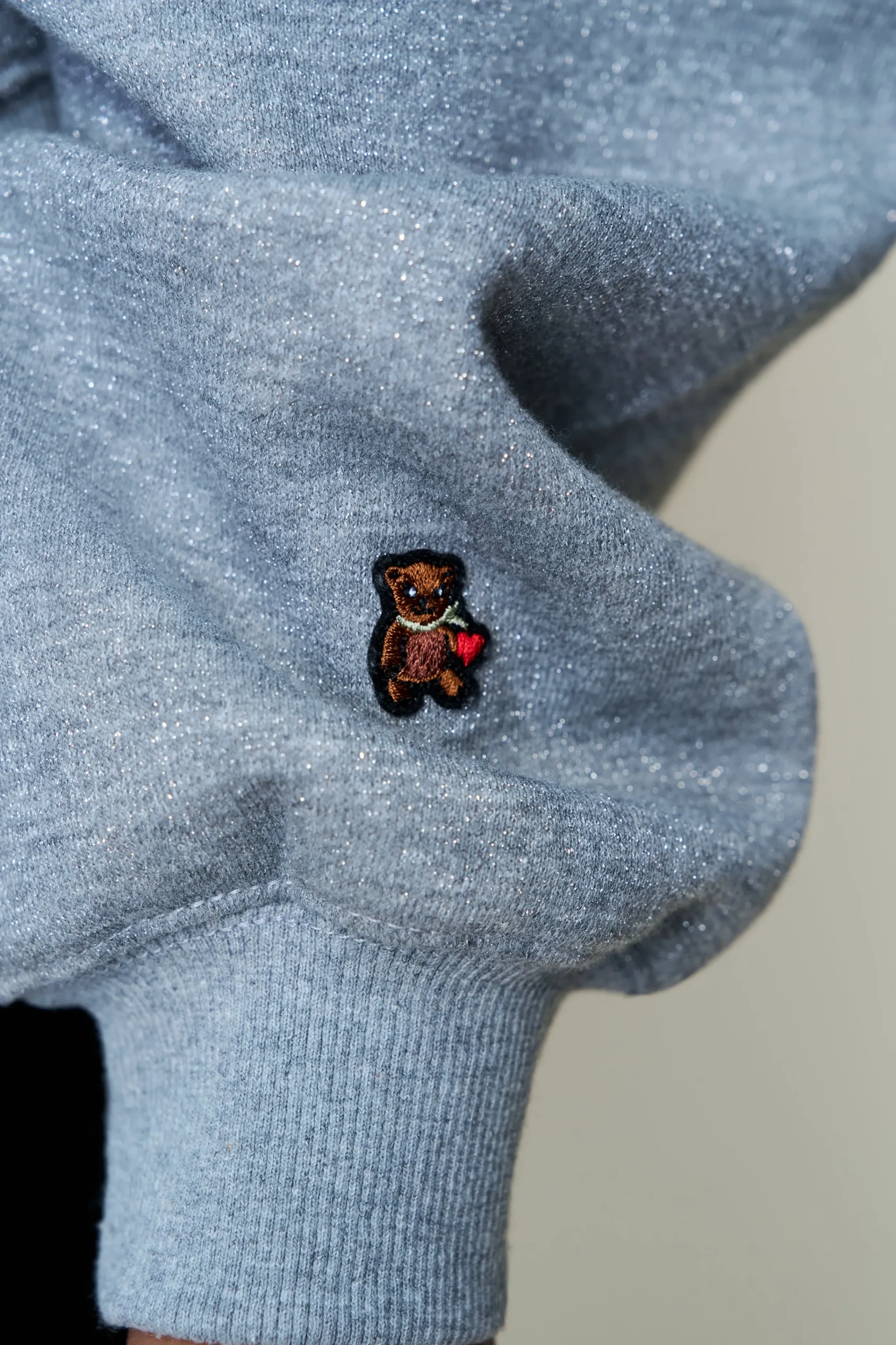 GUIZIO Sparkle Pullover Hoodie- Sweatshirts & Hoodies