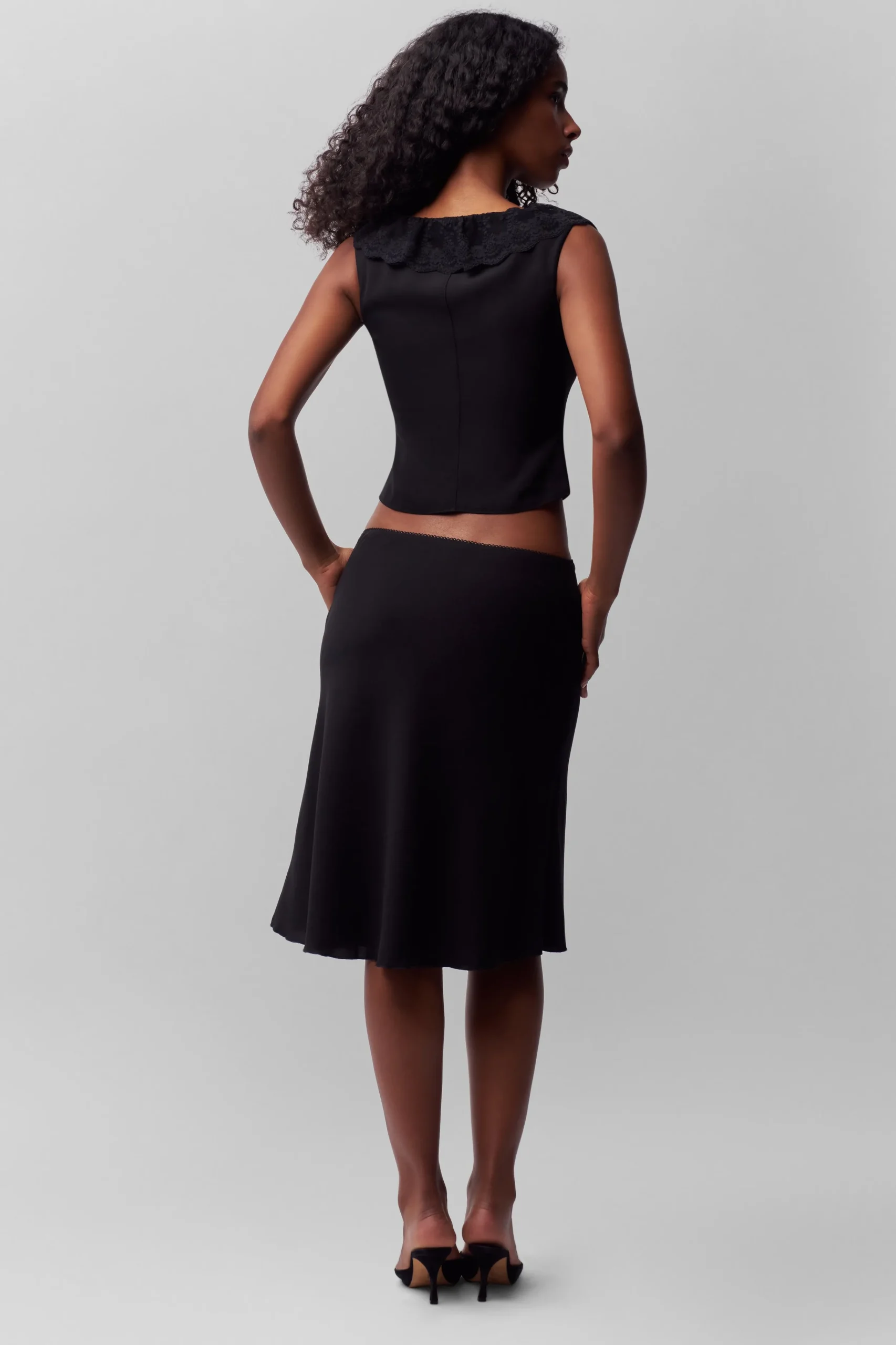GUIZIO Paloma Lace Top- Sleeveless Tops|Tops