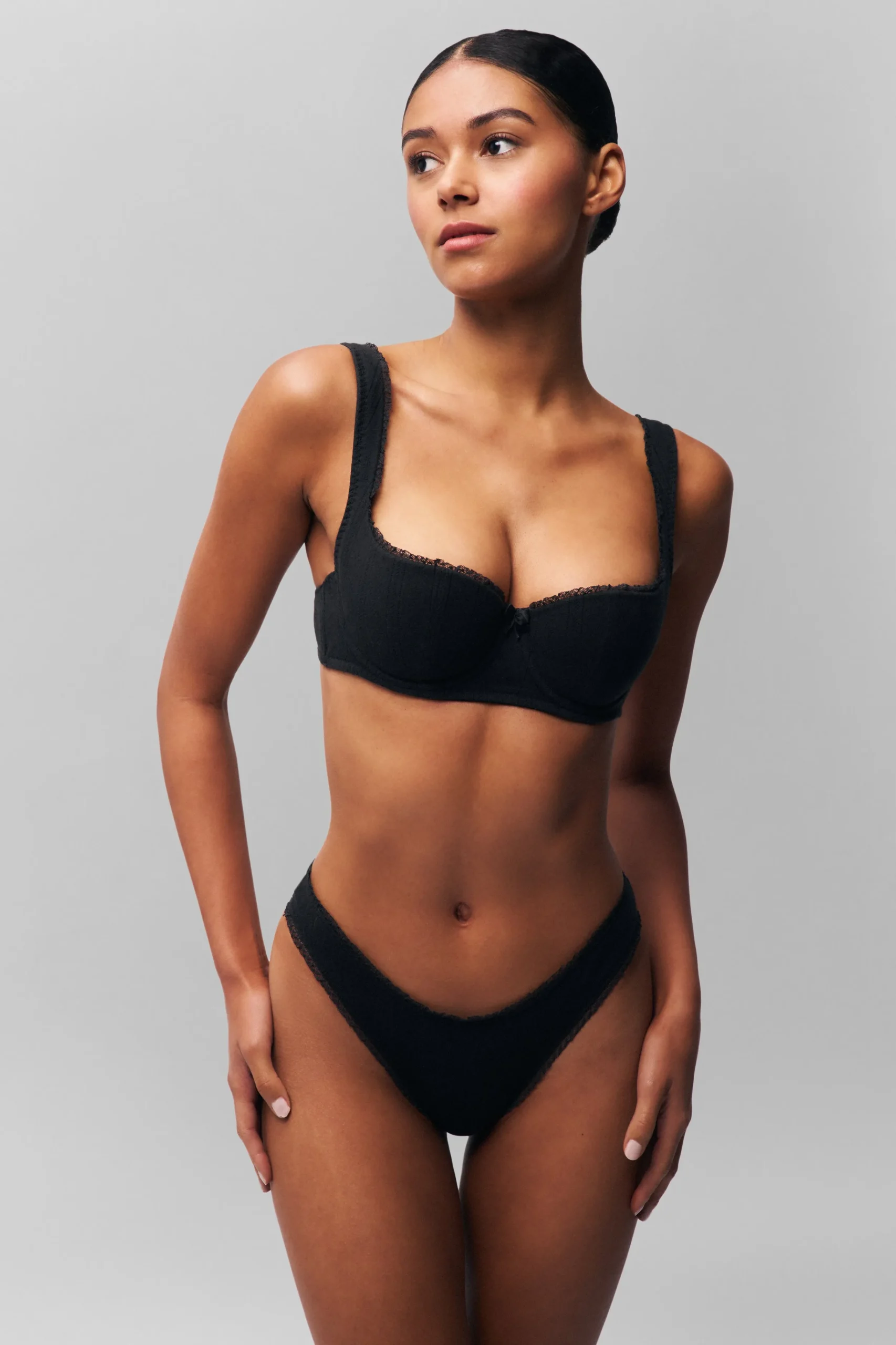 GUIZIO Pointelle Balconette Bra- Intimates
