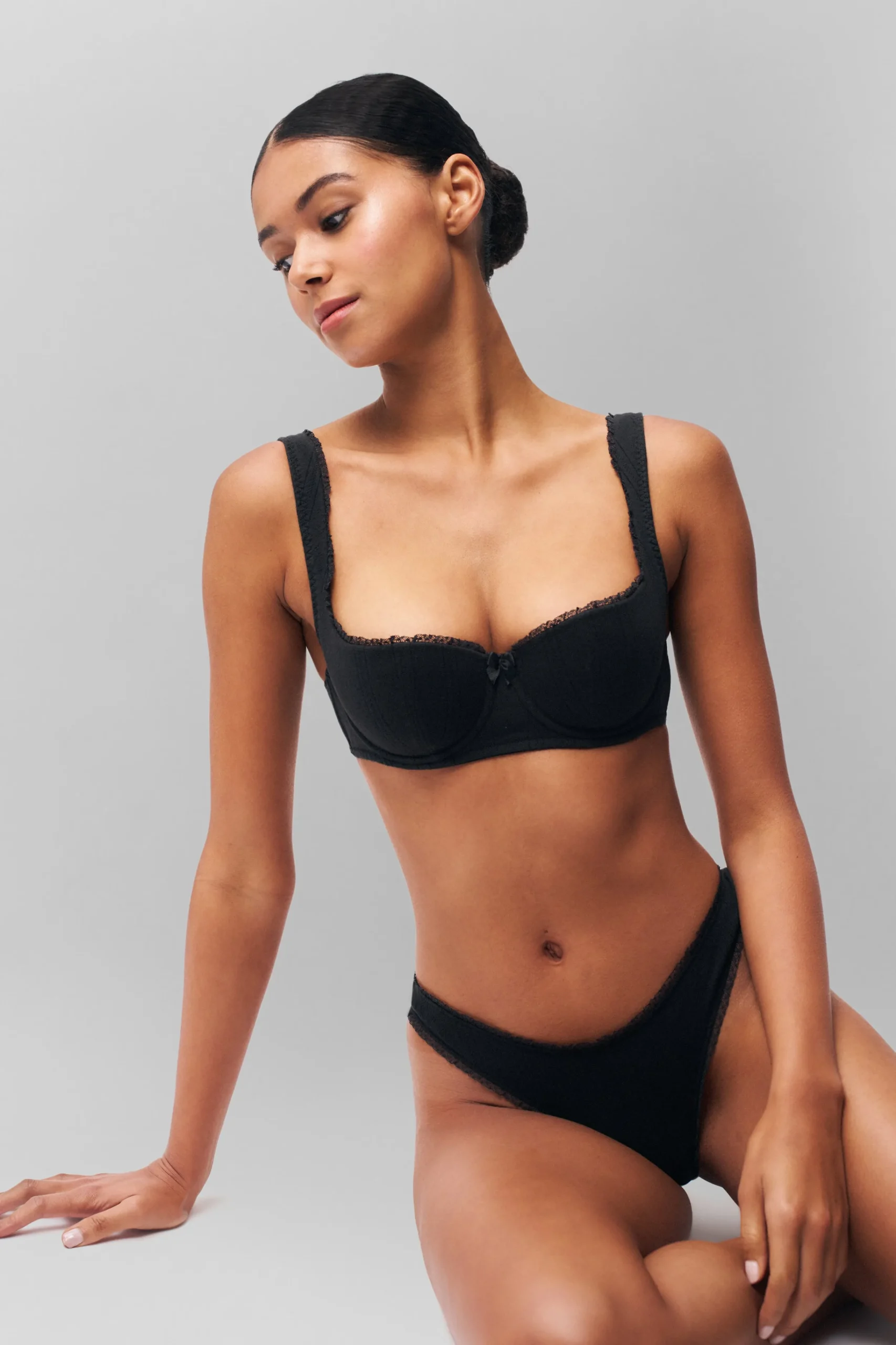GUIZIO Pointelle Balconette Bra- Intimates