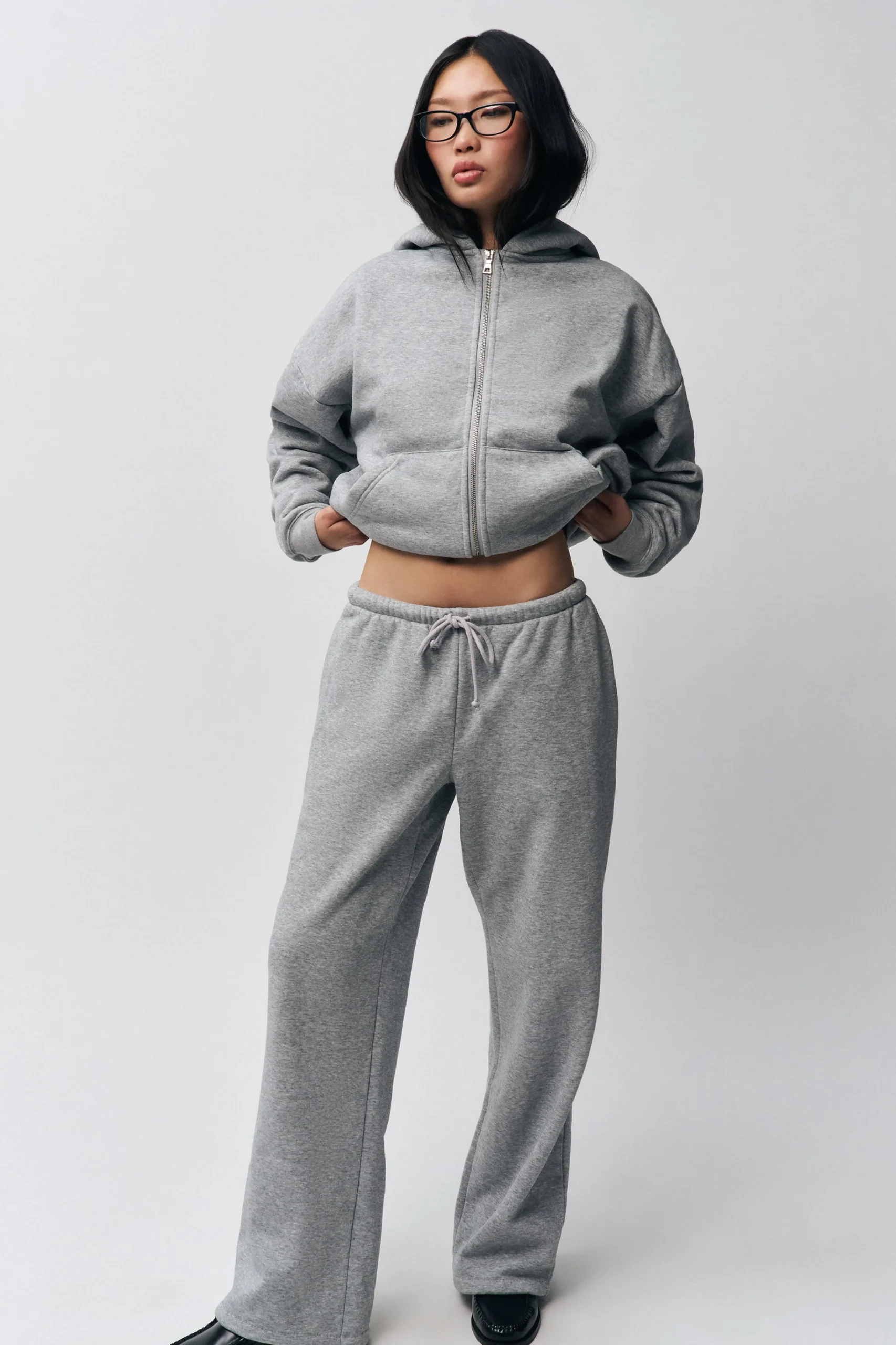 GUIZIO Relaxed Drawstring Sweatpant- Pants