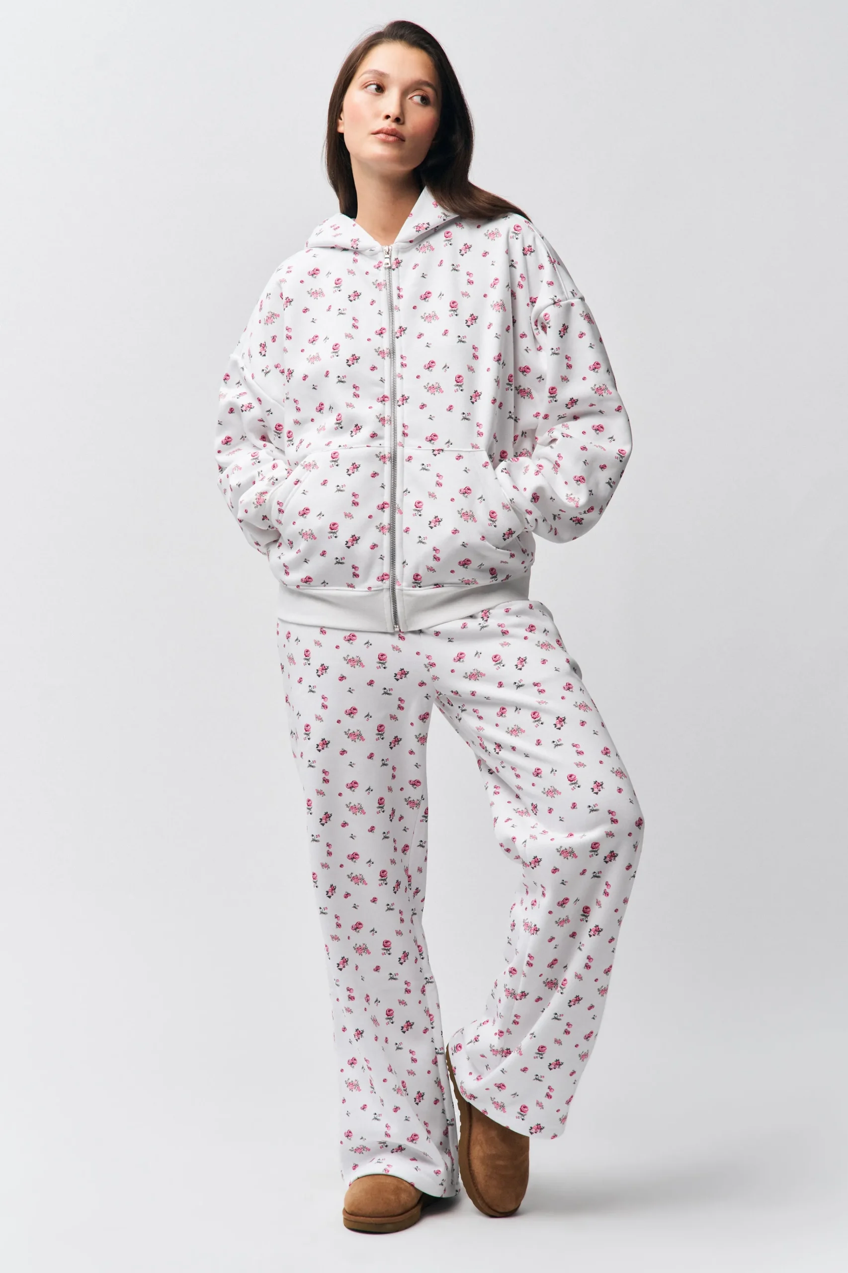 GUIZIO Relaxed Drawstring Sweatpant- Pants