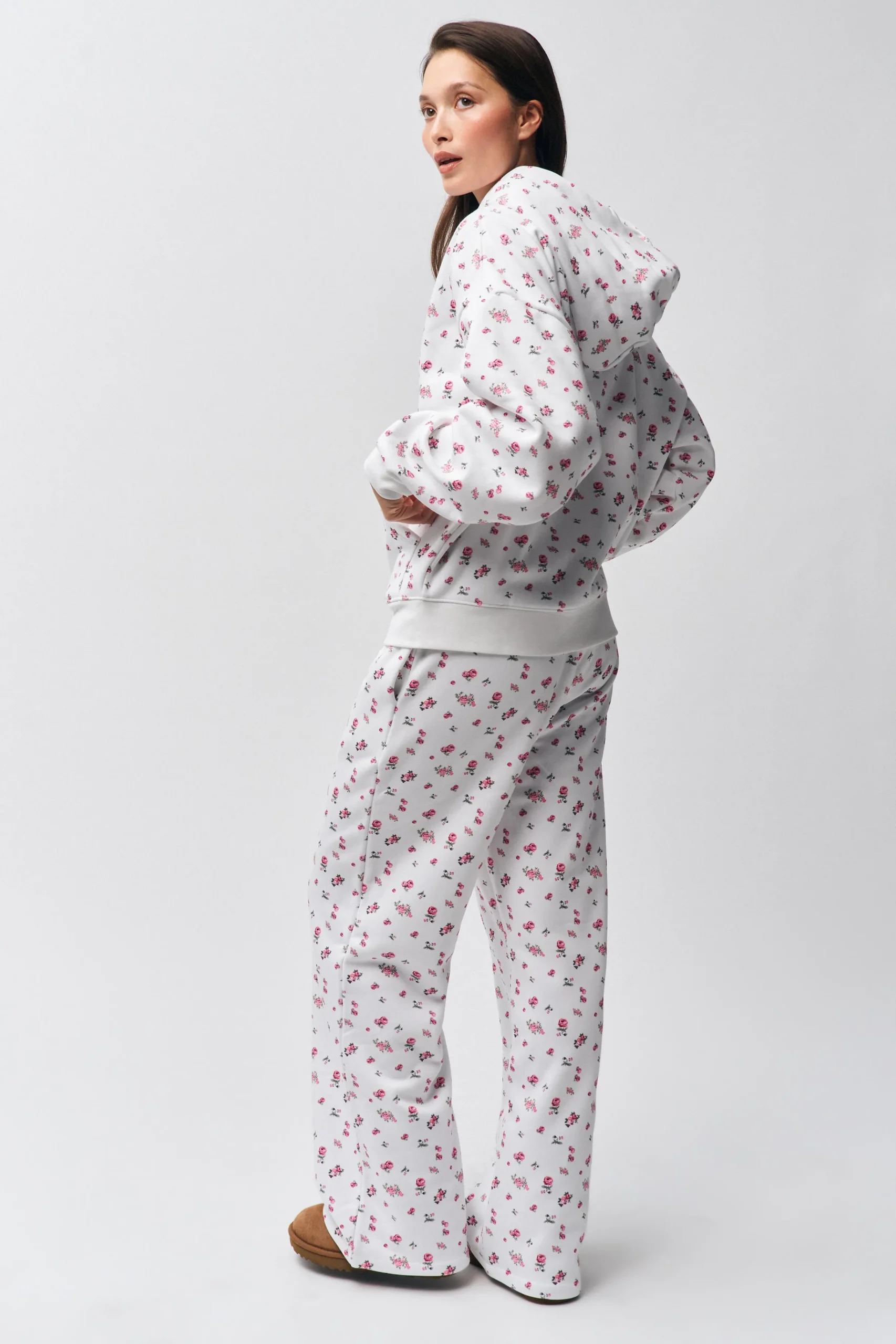 GUIZIO Relaxed Drawstring Sweatpant- Pants