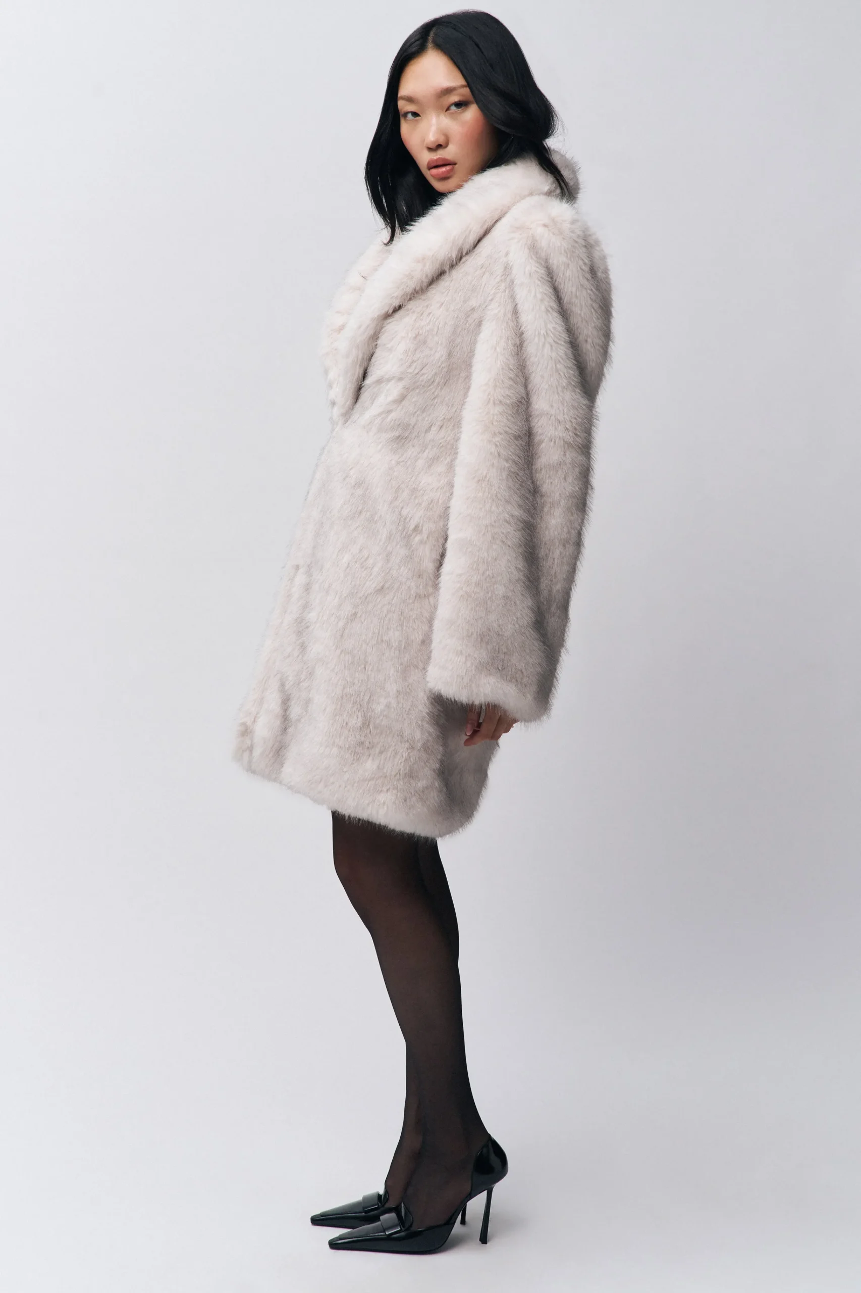 GUIZIO Roxie Faux Fur Coat- Jackets