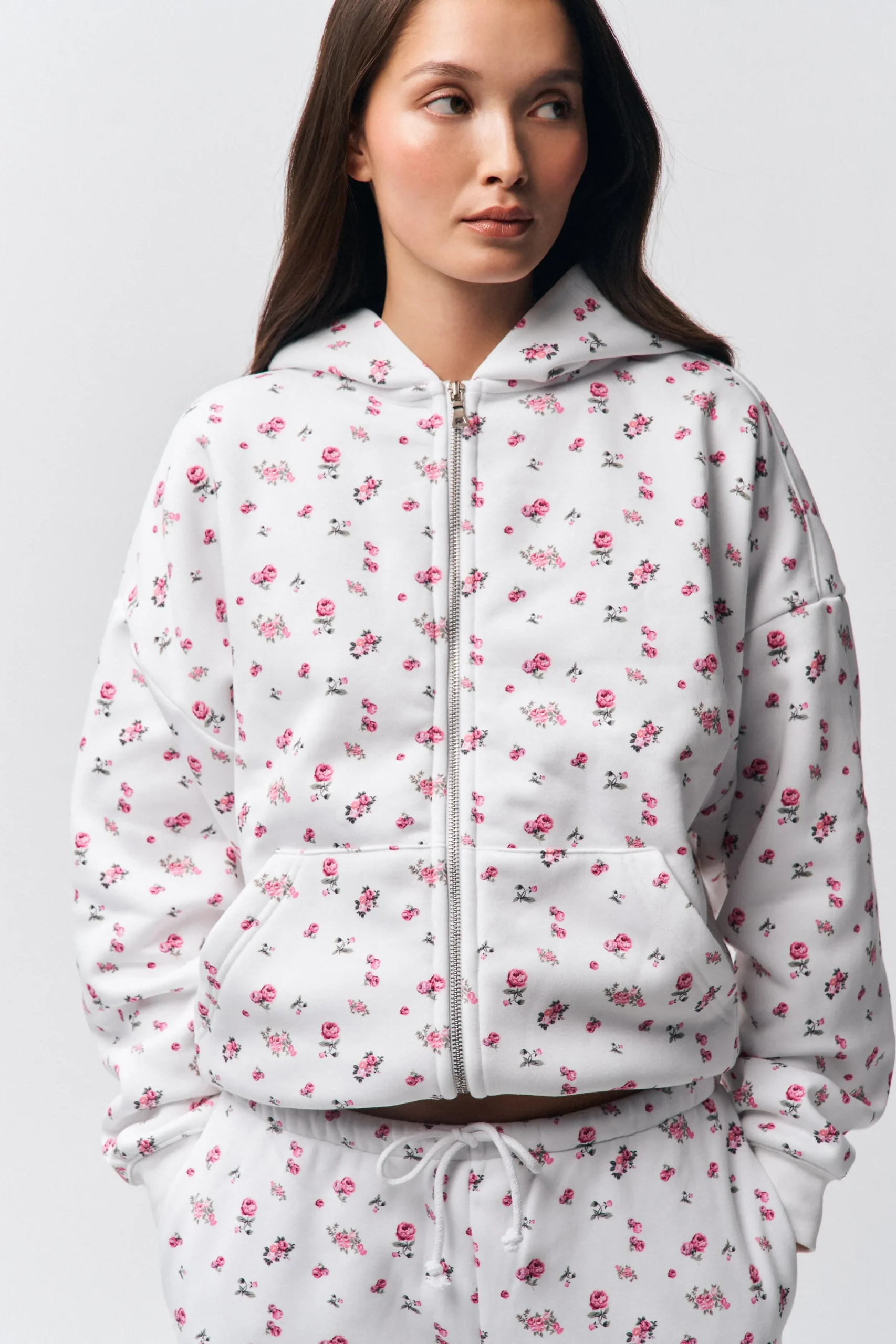 GUIZIO Zip Up Hoodie- Sweaters|Sweatshirts & Hoodies